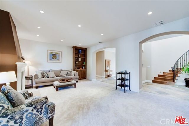 5230 Quakertown Avenue, Woodland Hills (los Angeles), CA 91364