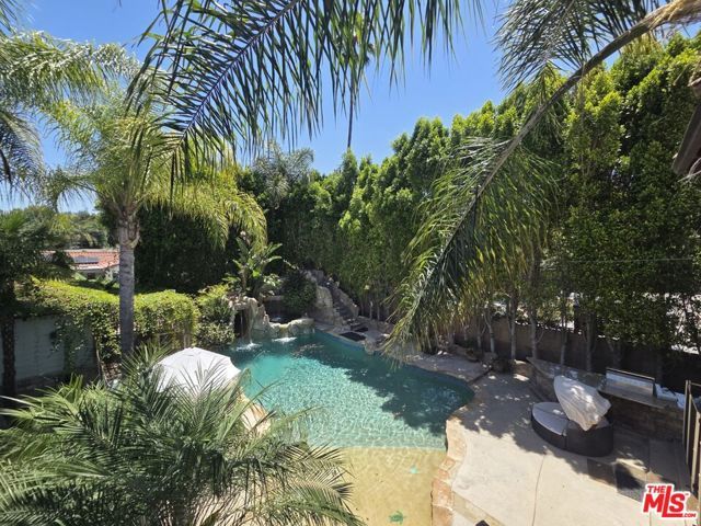 5230 Quakertown Avenue, Woodland Hills (los Angeles), CA 91364