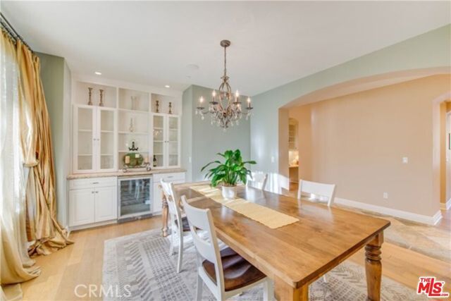 5230 Quakertown Avenue, Woodland Hills (los Angeles), CA 91364
