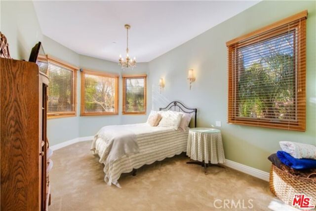 5230 Quakertown Avenue, Woodland Hills (los Angeles), CA 91364