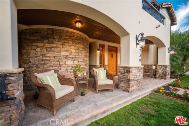 5230 Quakertown Avenue, Woodland Hills (los Angeles), CA 91364