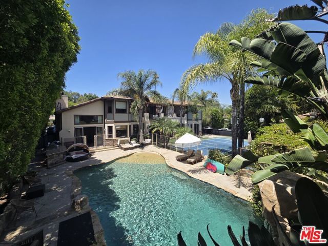 5230 Quakertown Avenue, Woodland Hills (los Angeles), CA 91364