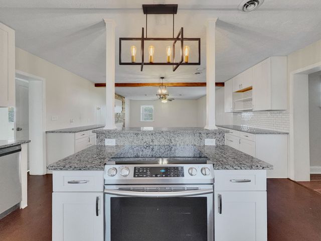 7870 Mill Rd, Cross Plains, TN 37049