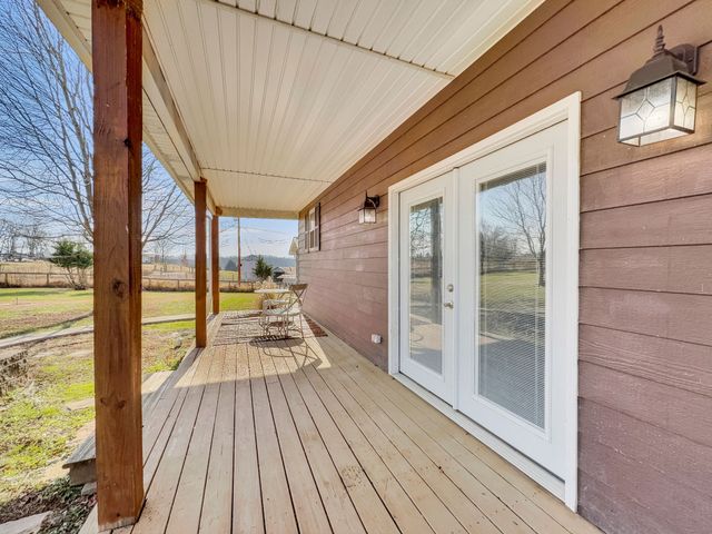 7870 Mill Rd, Cross Plains, TN 37049