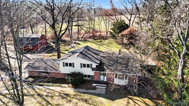 8841 Clark Road, Clarkston, MI 48346