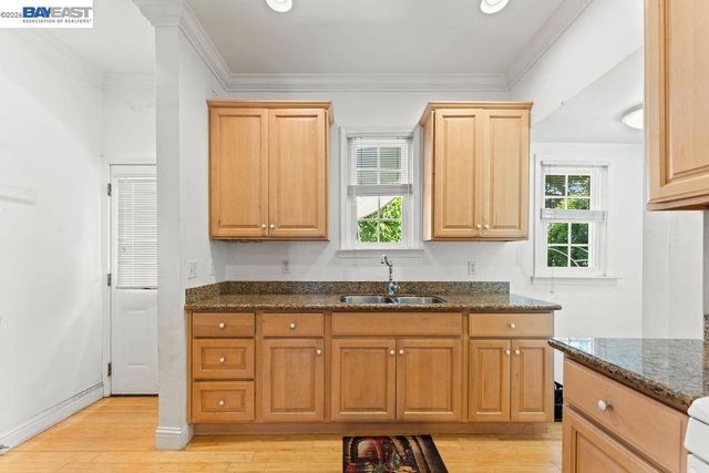 1086 Delano St, San Lorenzo, CA 94580