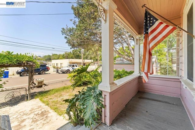 1086 Delano St, San Lorenzo, CA 94580
