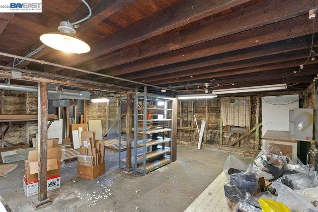 1086 Delano St, San Lorenzo, CA 94580