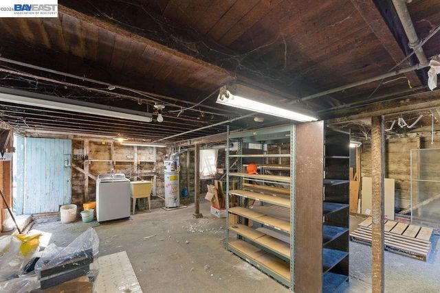 1086 Delano St, San Lorenzo, CA 94580