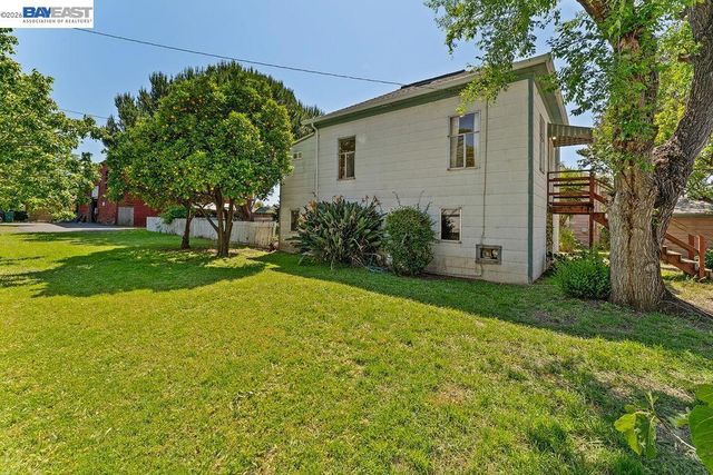 1086 Delano St, San Lorenzo, CA 94580