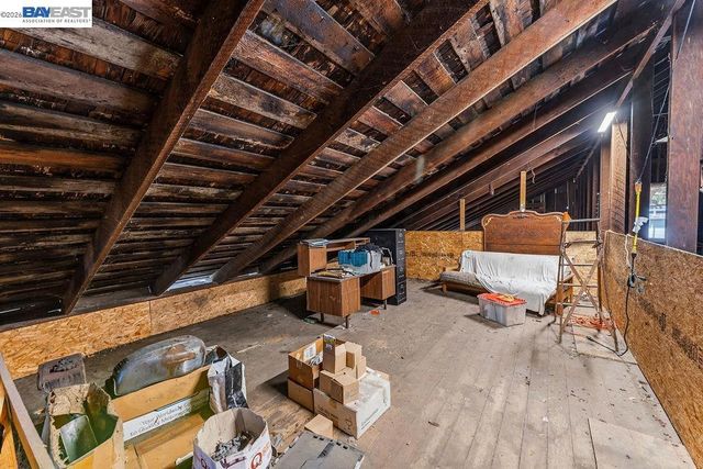 1086 Delano St, San Lorenzo, CA 94580