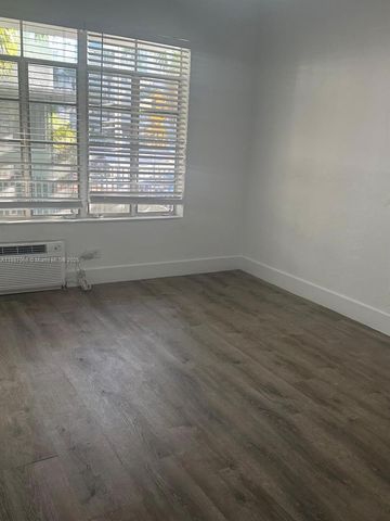 6805 Abbott Ave 1, Miami Beach, FL 33141
