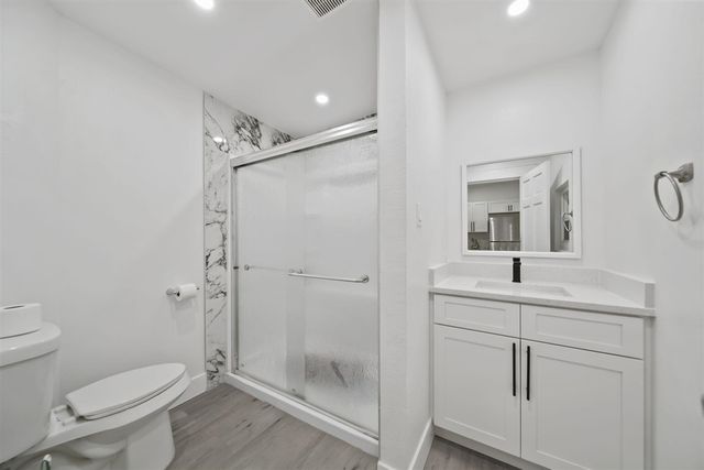 208 Bates Street, Jackson, MI 49202