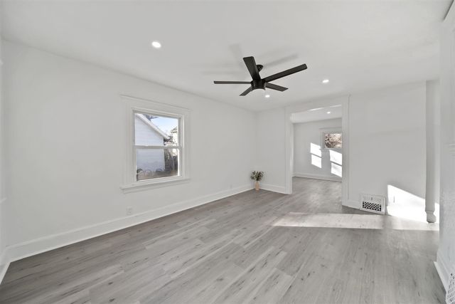 208 Bates Street, Jackson, MI 49202