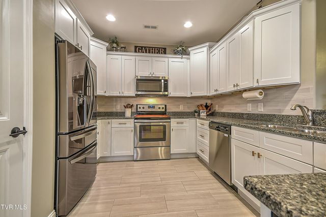 2145 Poplar Ridge Court, Piney Flats, TN 37686