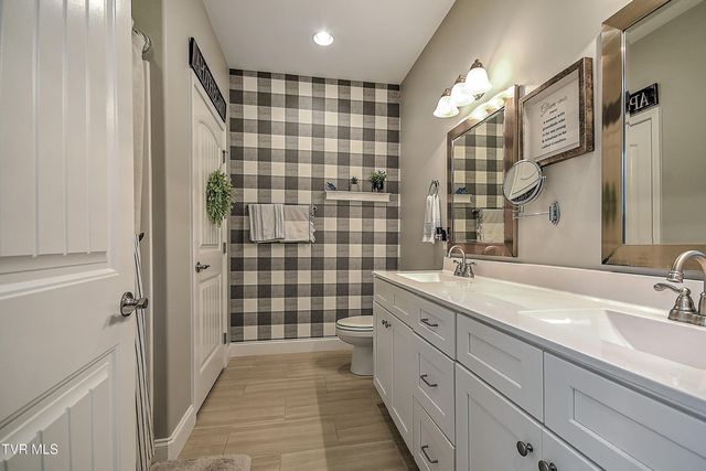 2145 Poplar Ridge Court, Piney Flats, TN 37686