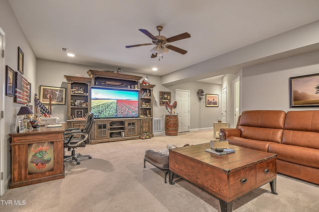 2145 Poplar Ridge Court, Piney Flats, TN 37686