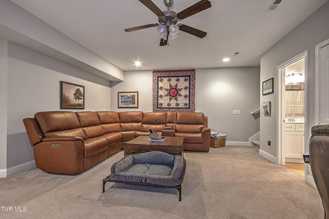 2145 Poplar Ridge Court, Piney Flats, TN 37686