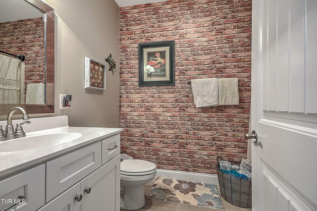 2145 Poplar Ridge Court, Piney Flats, TN 37686