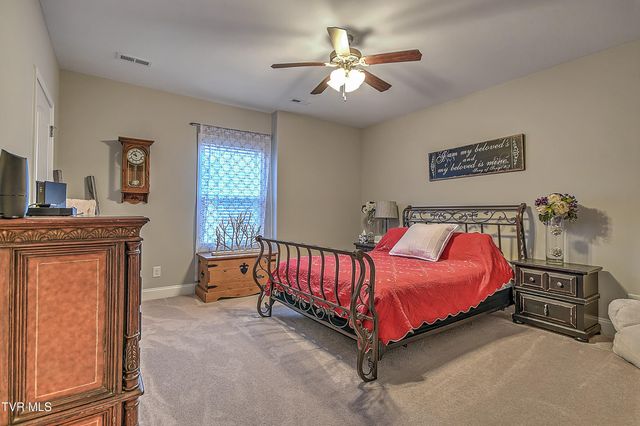 2145 Poplar Ridge Court, Piney Flats, TN 37686