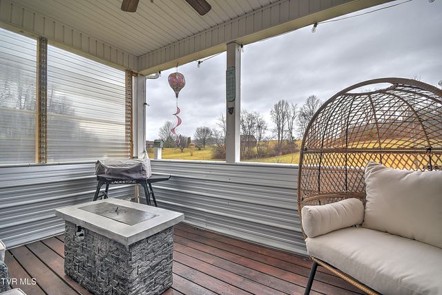 2145 Poplar Ridge Court, Piney Flats, TN 37686