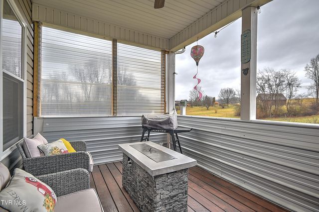 2145 Poplar Ridge Court, Piney Flats, TN 37686