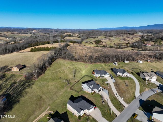 2145 Poplar Ridge Court, Piney Flats, TN 37686
