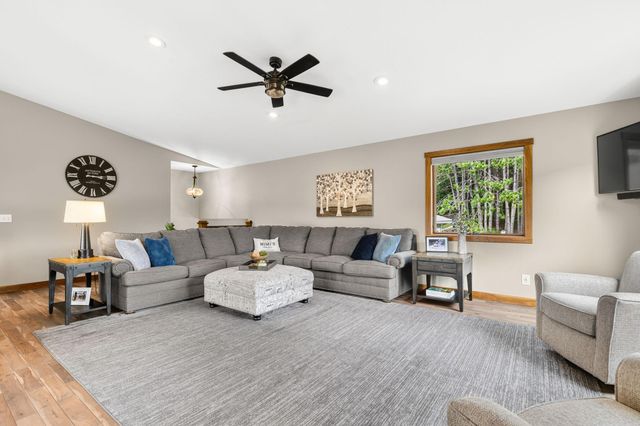 746 Packer Drive, Hudson, WI 54016
