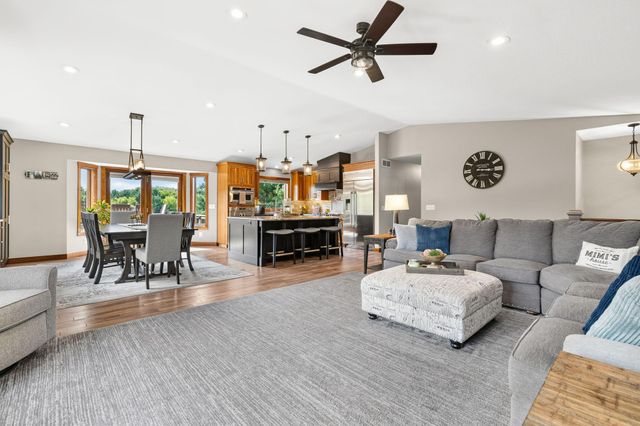 746 Packer Drive, Hudson, WI 54016