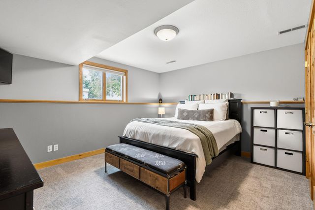 746 Packer Drive, Hudson, WI 54016