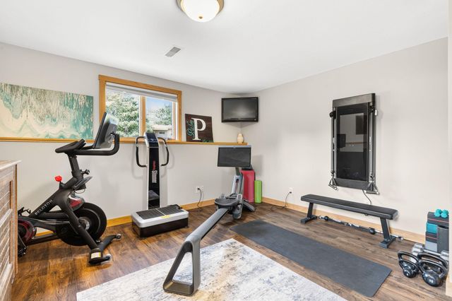 746 Packer Drive, Hudson, WI 54016