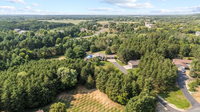 746 Packer Drive, Hudson, WI 54016