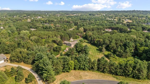 746 Packer Drive, Hudson, WI 54016