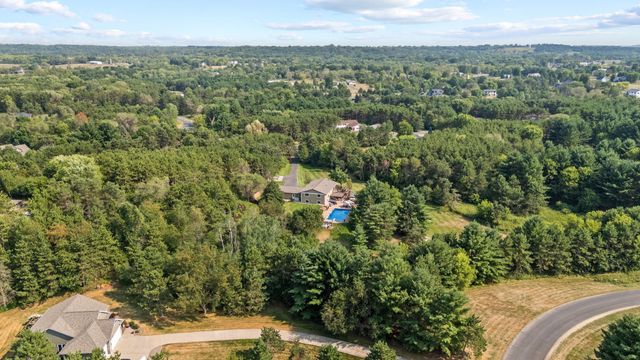 746 Packer Drive, Hudson, WI 54016