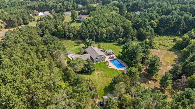 746 Packer Drive, Hudson, WI 54016