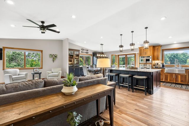 746 Packer Drive, Hudson, WI 54016