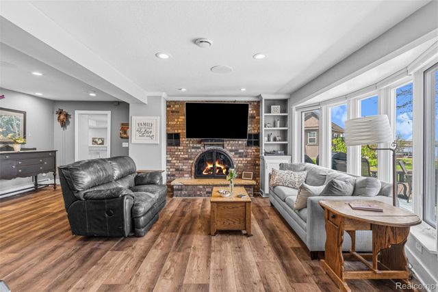 3142 Ponemah Drive, Fenton Charter Township, MI 48430