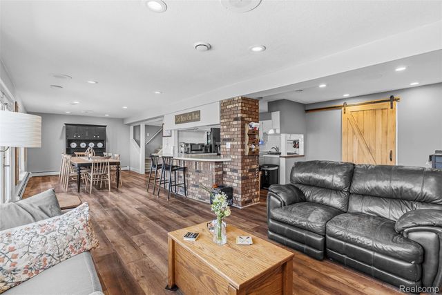 3142 Ponemah Drive, Fenton Charter Township, MI 48430