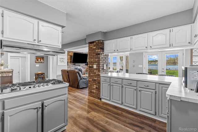 3142 Ponemah Drive, Fenton Charter Township, MI 48430