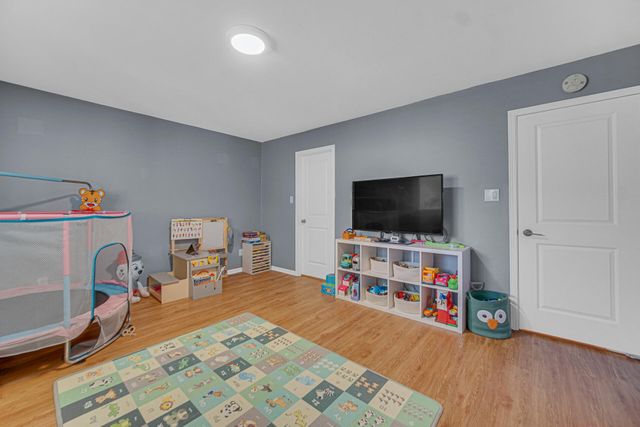 4942 W 93rd Court, Crown Point, IN 46307