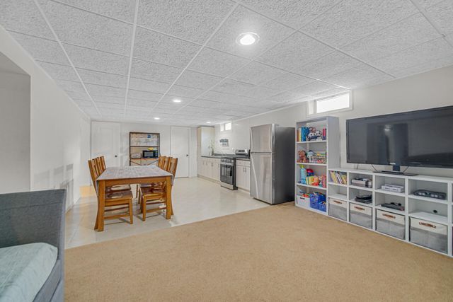 4942 W 93rd Court, Crown Point, IN 46307