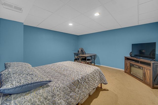 4942 W 93rd Court, Crown Point, IN 46307