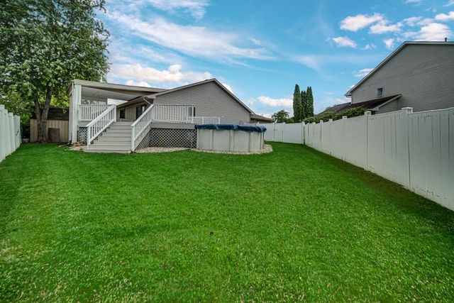 4942 W 93rd Court, Crown Point, IN 46307