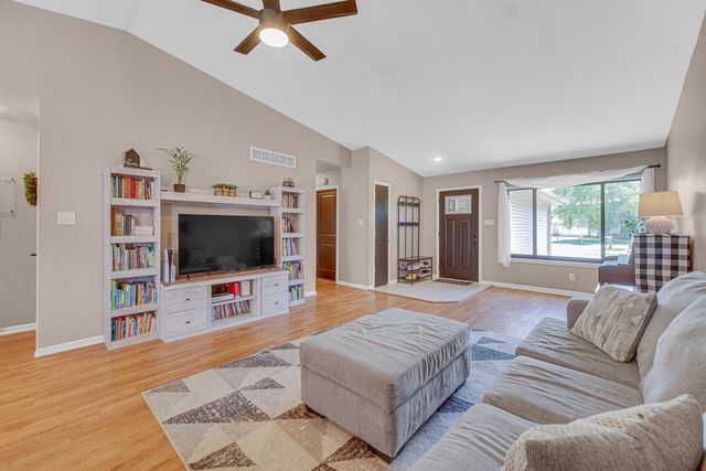 4942 W 93rd Court, Crown Point, IN 46307