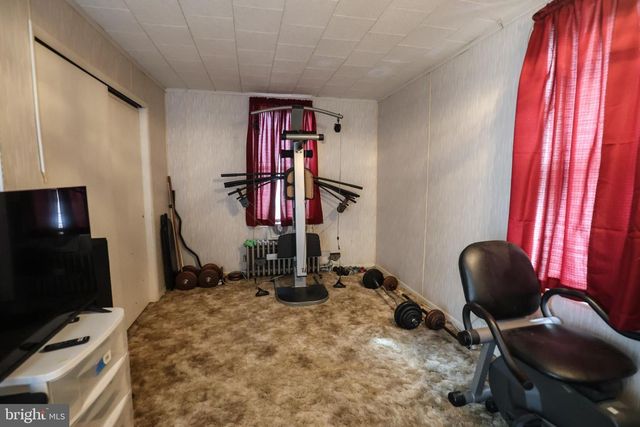 846 BUNTING ST, Pottsville, PA 17901