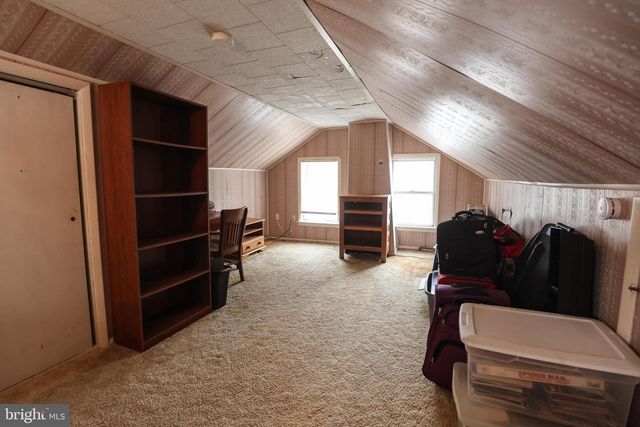 846 BUNTING ST, Pottsville, PA 17901