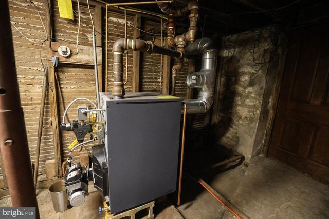 846 BUNTING ST, Pottsville, PA 17901