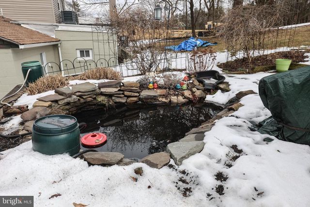 846 BUNTING ST, Pottsville, PA 17901