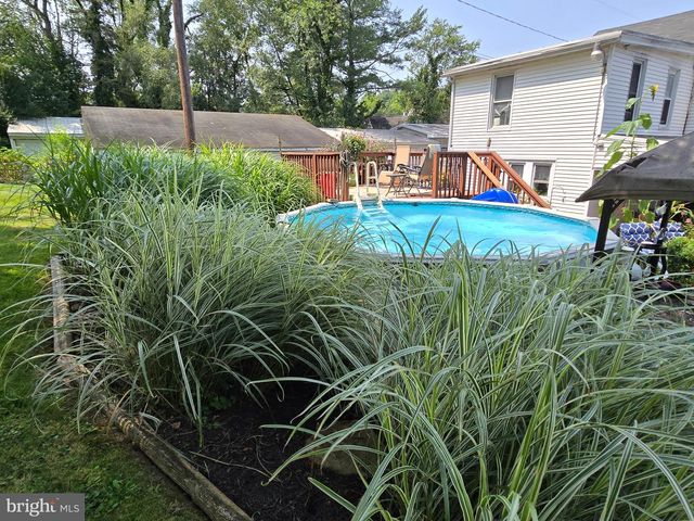 846 BUNTING ST, Pottsville, PA 17901