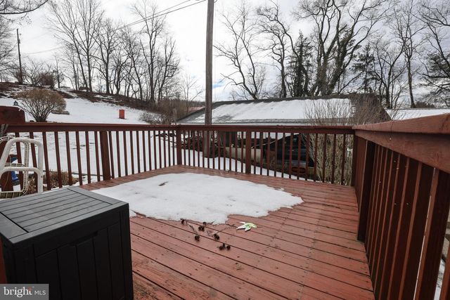 846 BUNTING ST, Pottsville, PA 17901